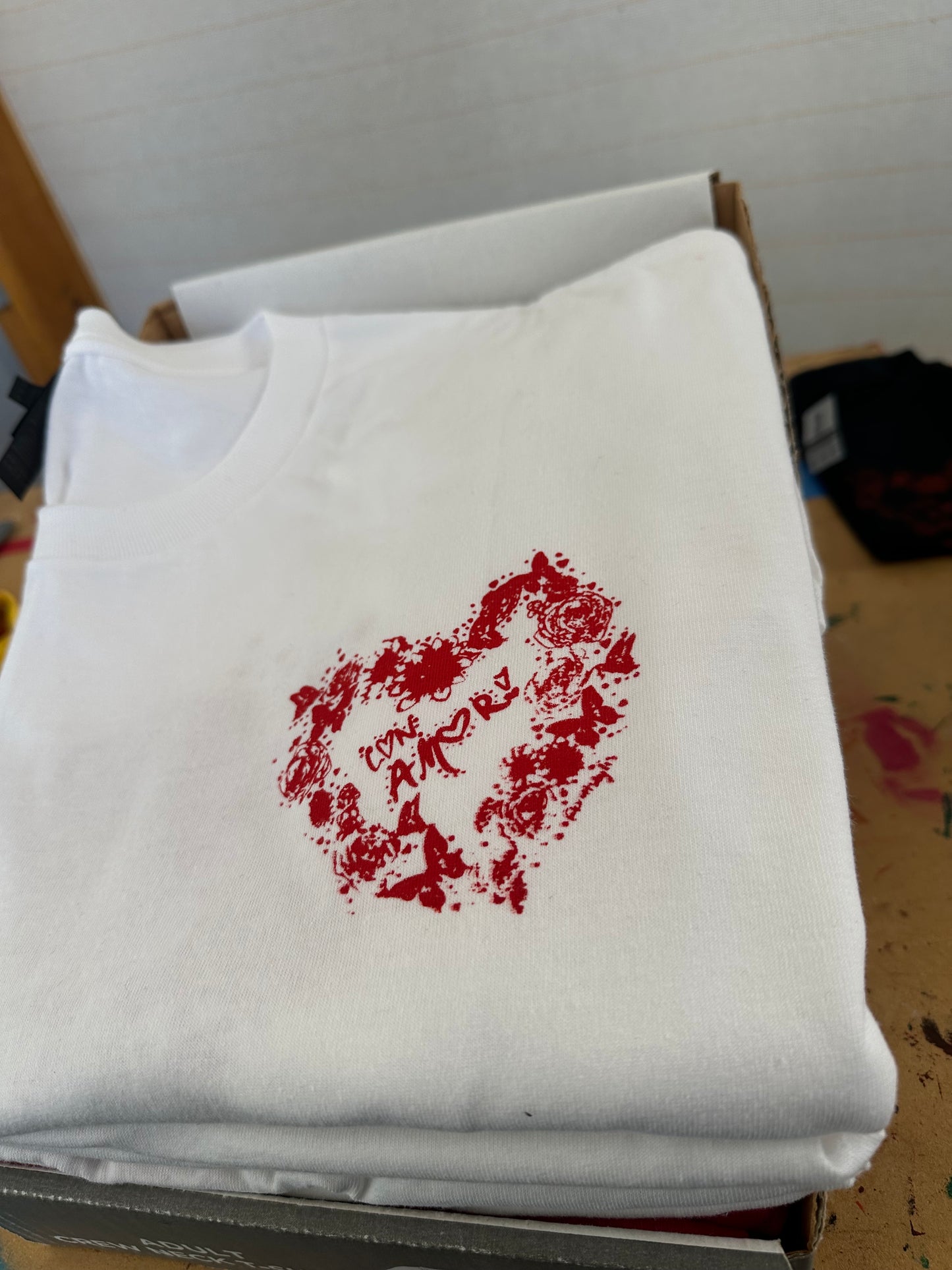 Con Amor! White T-Shirt