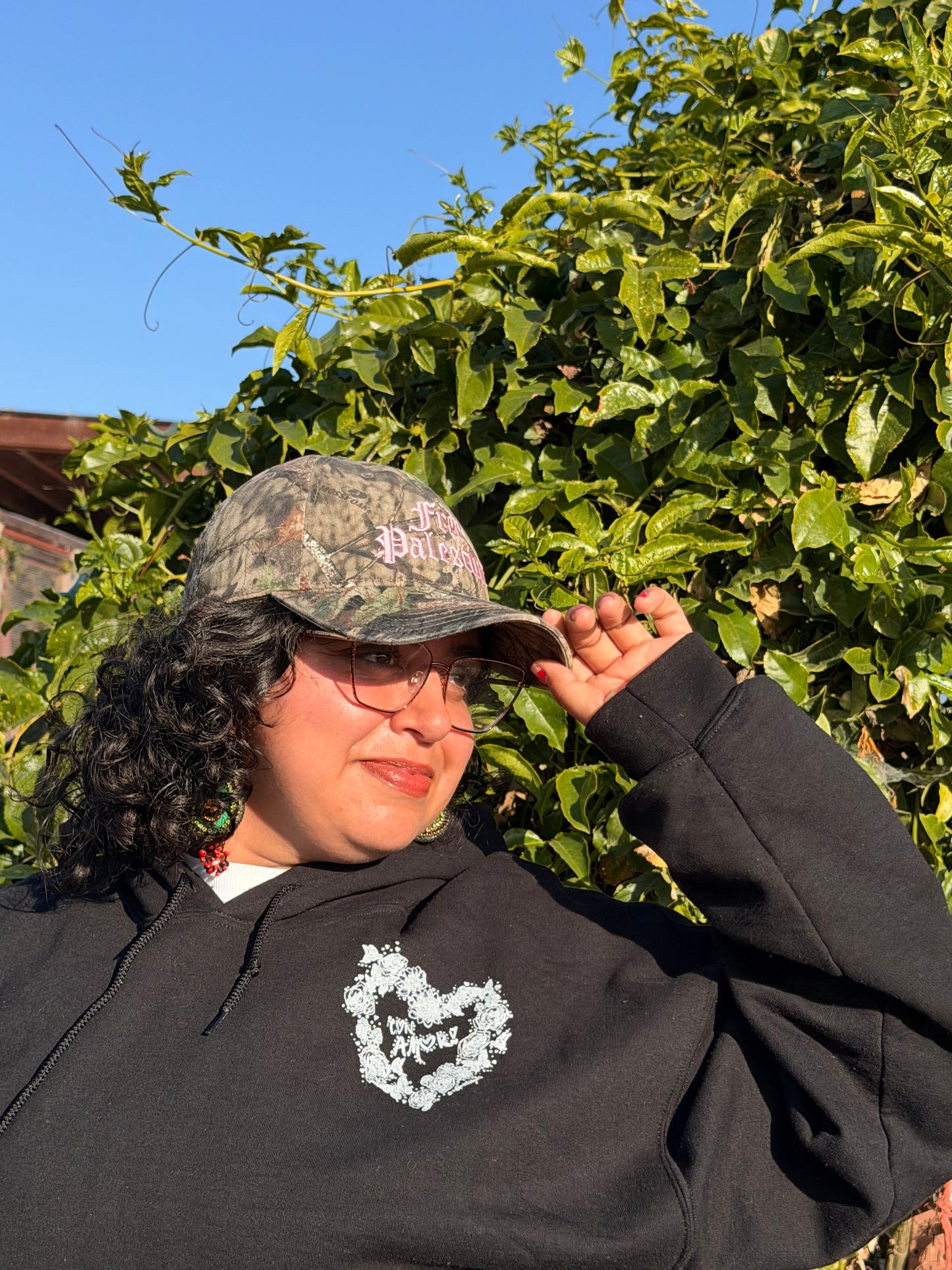 CON AMOR! Hoodie - Black & White